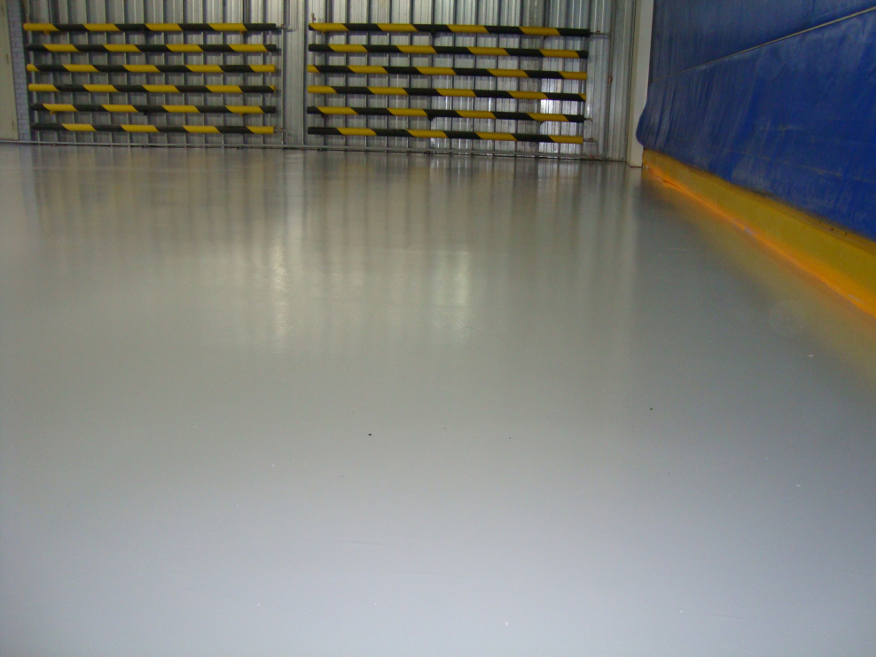 Полиуретан-цементный наливной пол Элакор