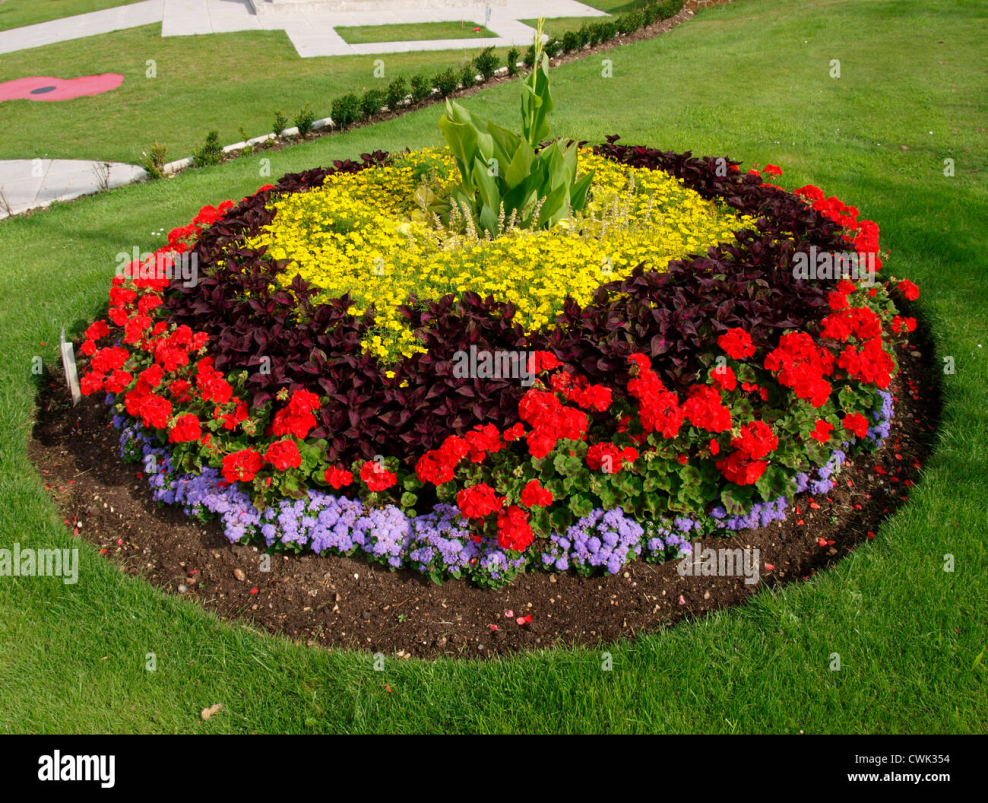 Круглый цветник