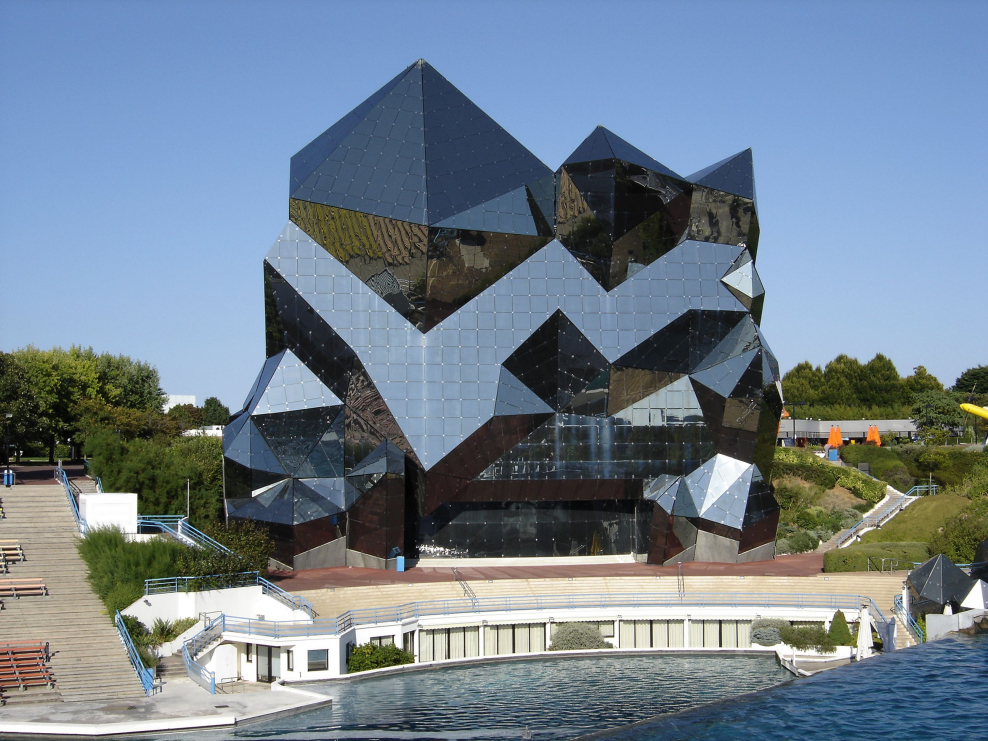 Здания в стиле модернизм