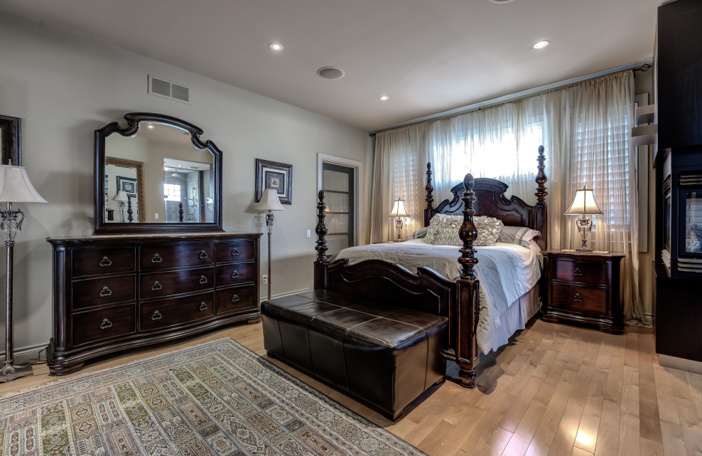 Спальня с гардеробной комнатой