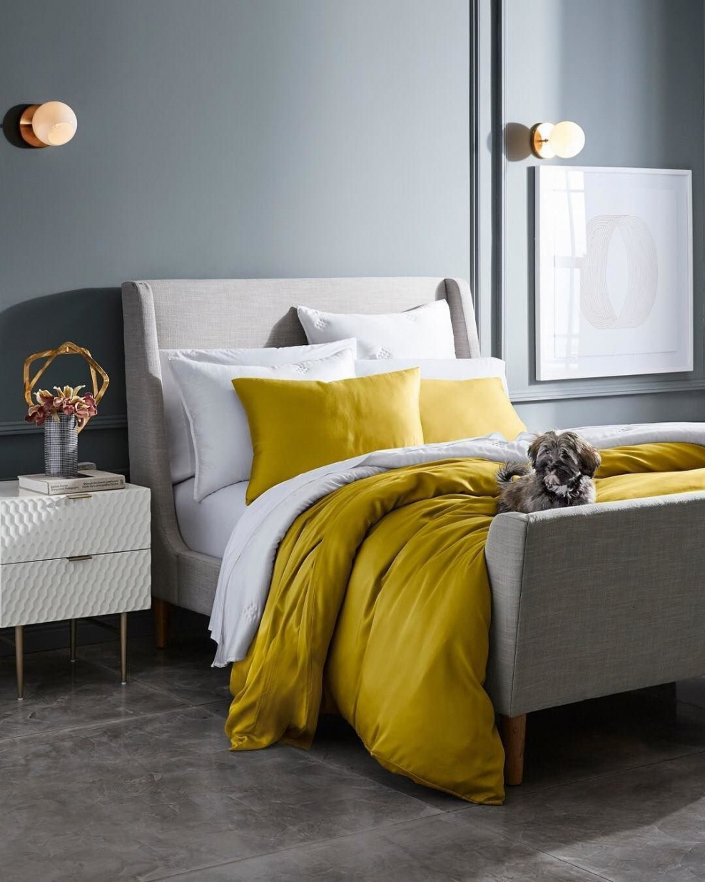 Серо горчичный интерьер