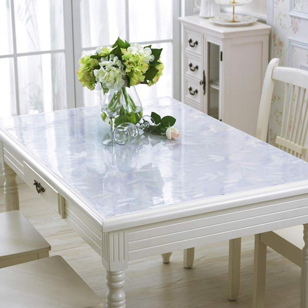 Витрина над обеденным столом