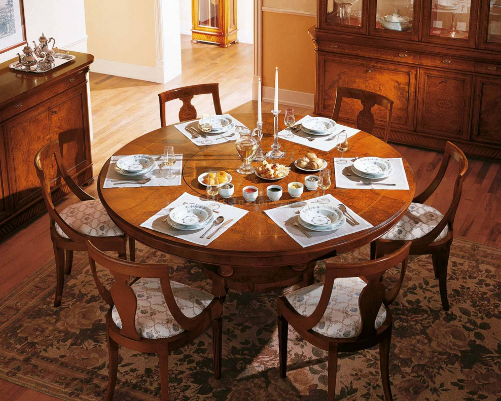 Ковер под овальный стол