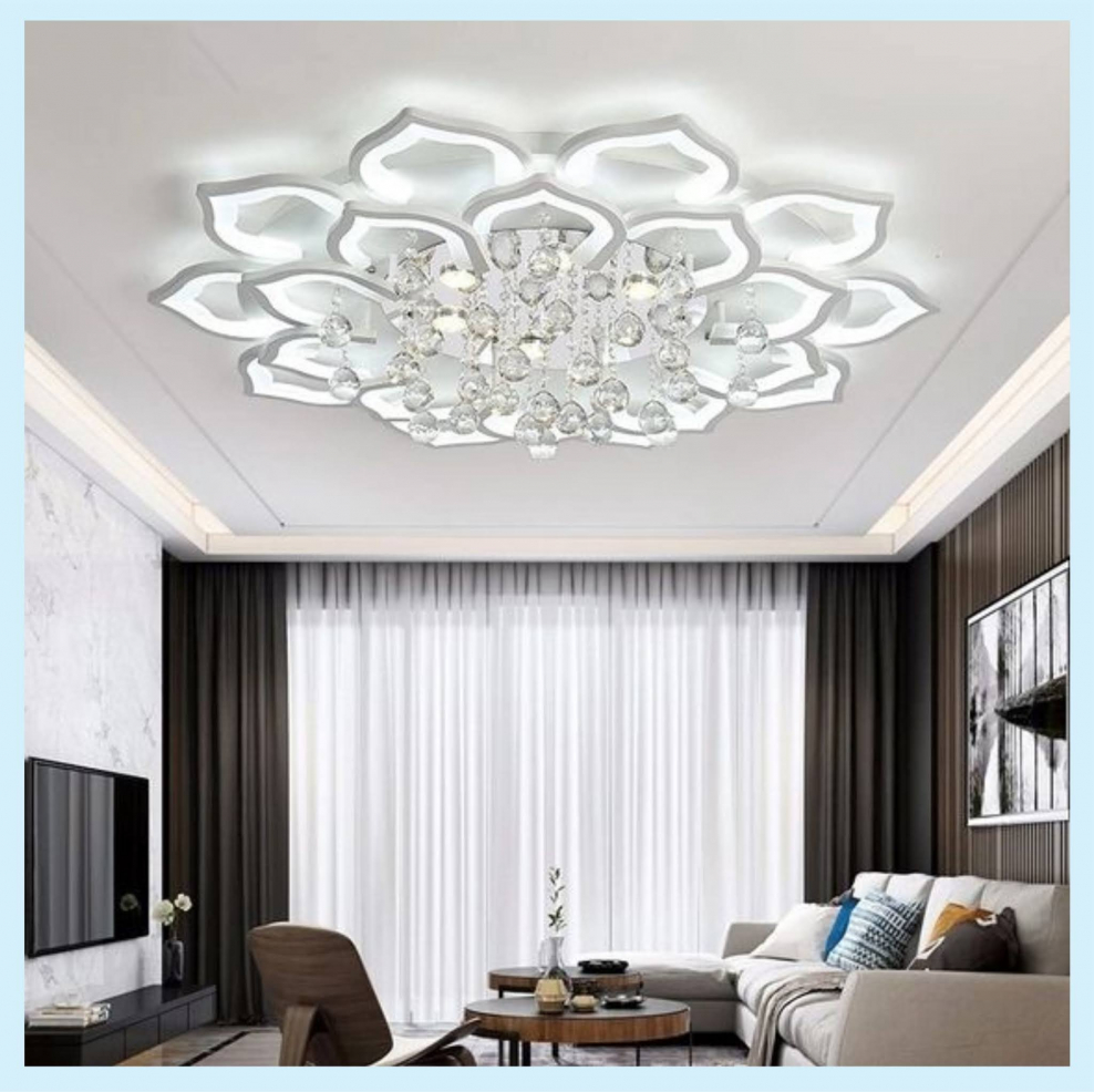 Люстры для зала квадратные