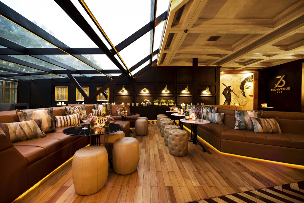 Интерьер лаунж бара