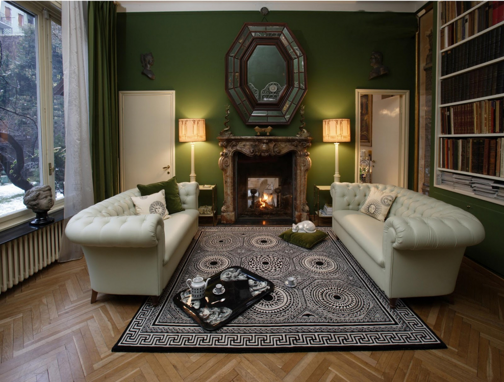 Глянцевый зеленый потолок