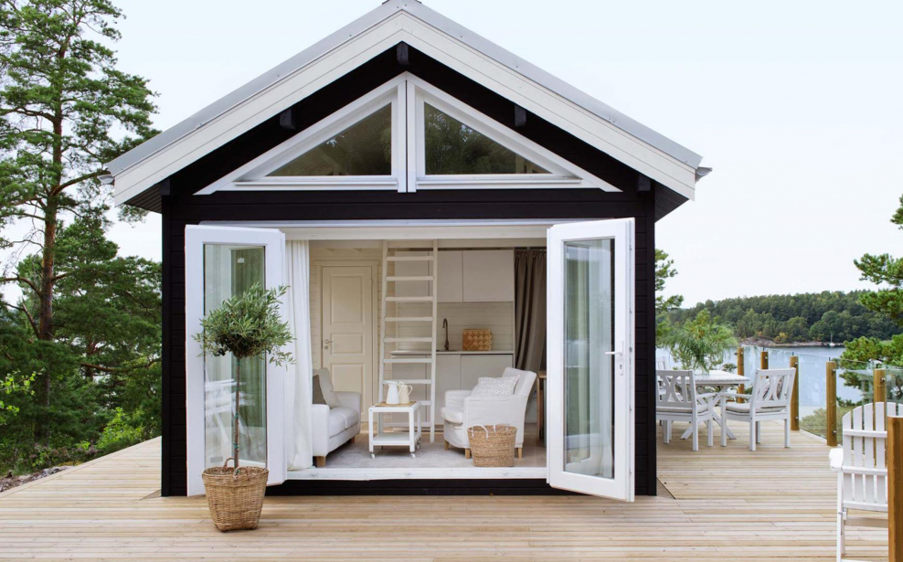 Домик с двориком