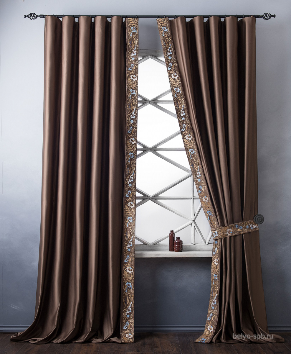 Шторы коричневого цвета