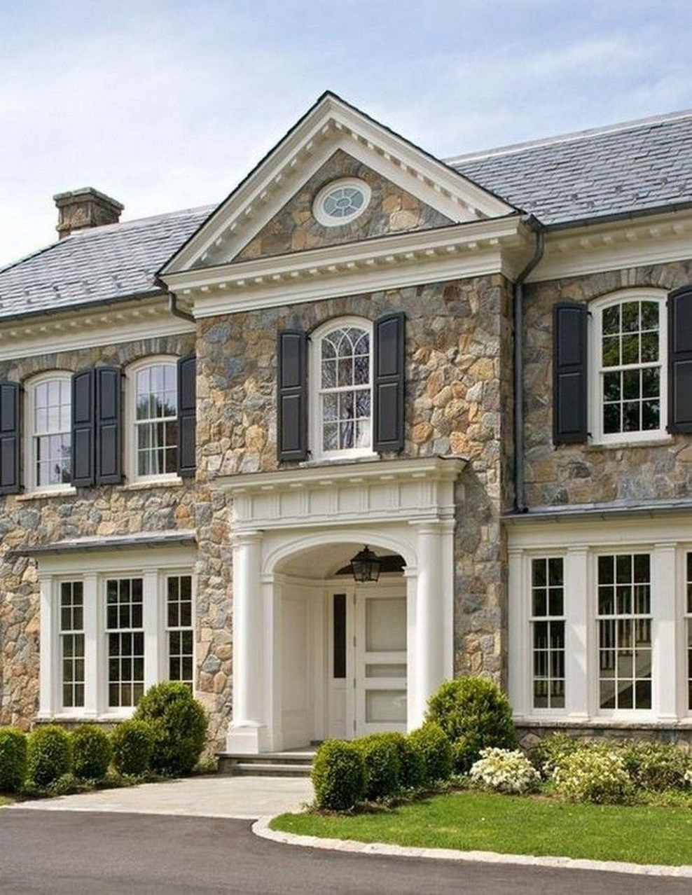 Фасад в американском стиле