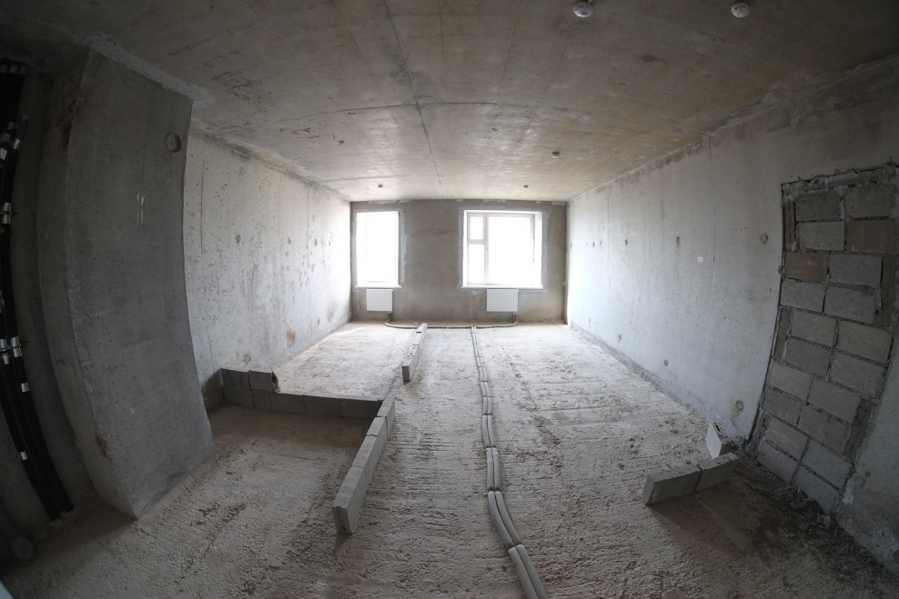 Квартиры в Тюмени с черновой отделкой за 2 400