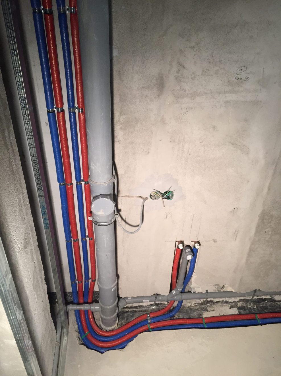 Разводка труб в ванной