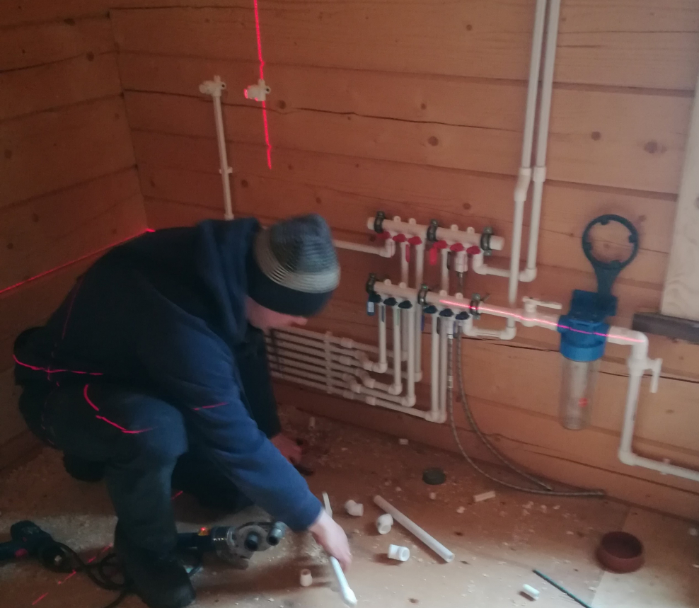 Монтаж водопровода в частном доме