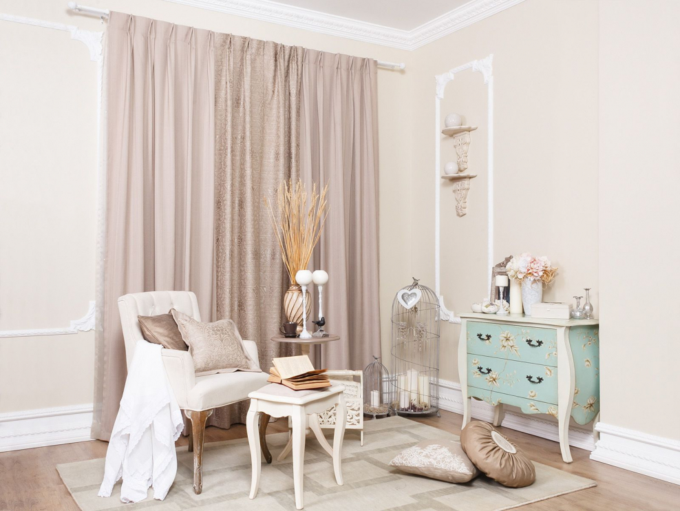 Шторы в пудрово бежевую комнату