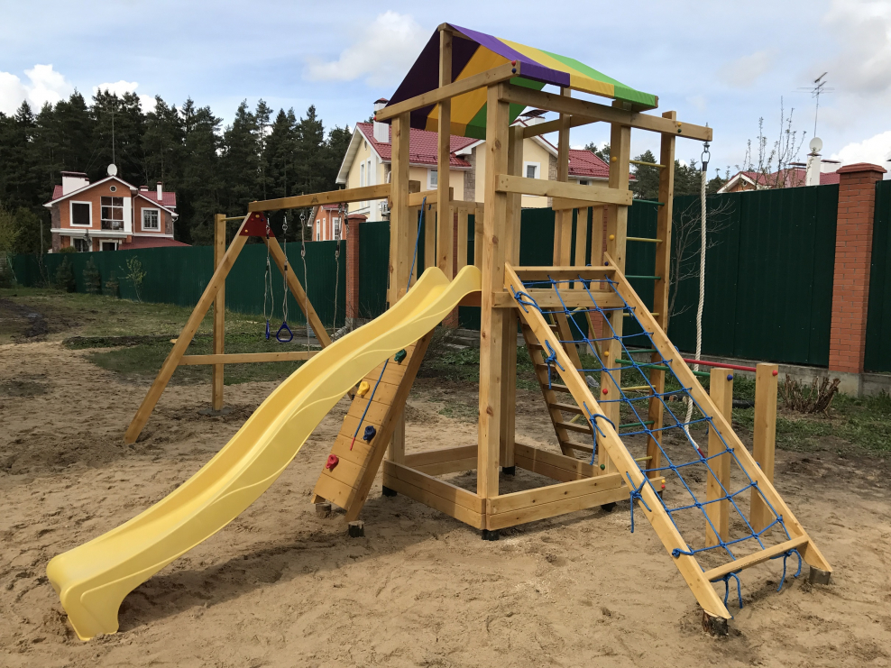 Детская площадка металлическая