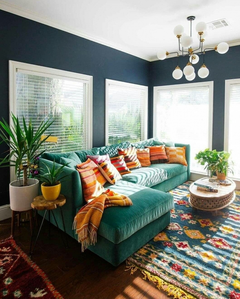 Яркий интерьер гостиной