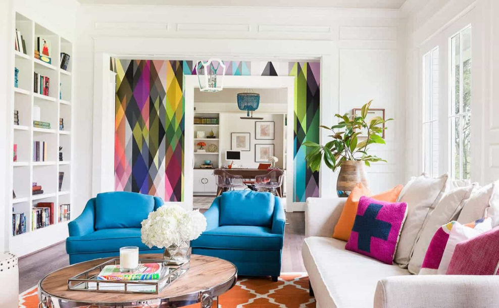 Яркий интерьер гостиной