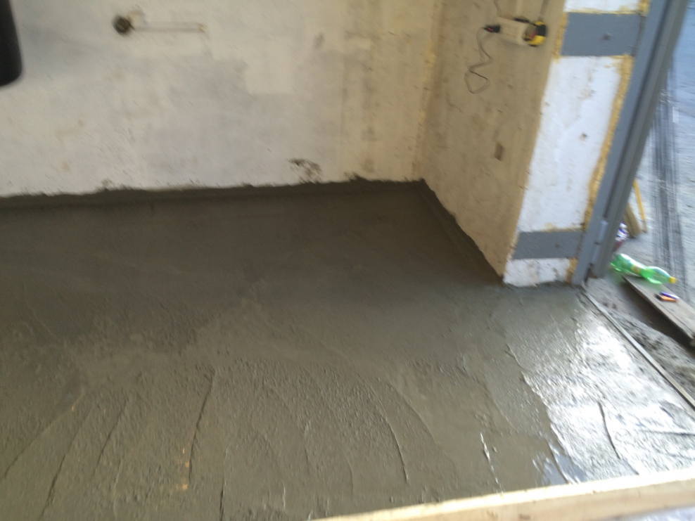 Бетонная стяжка в гараже