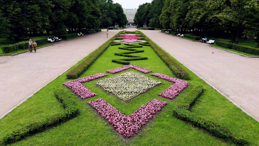 Парк Победы СПБ цветники