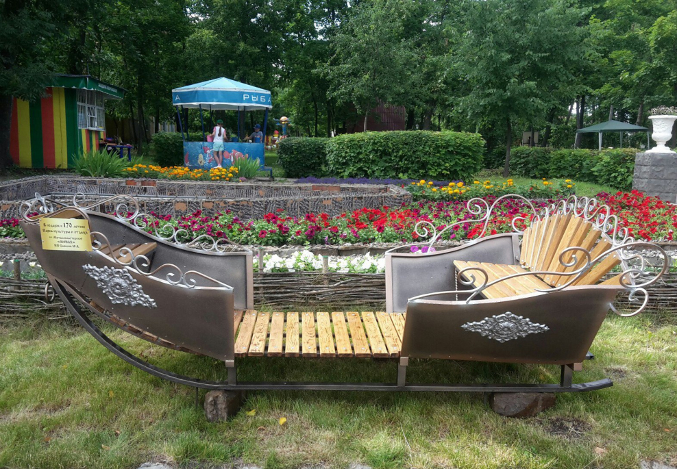 Парк культуры Тамбов с лавочки