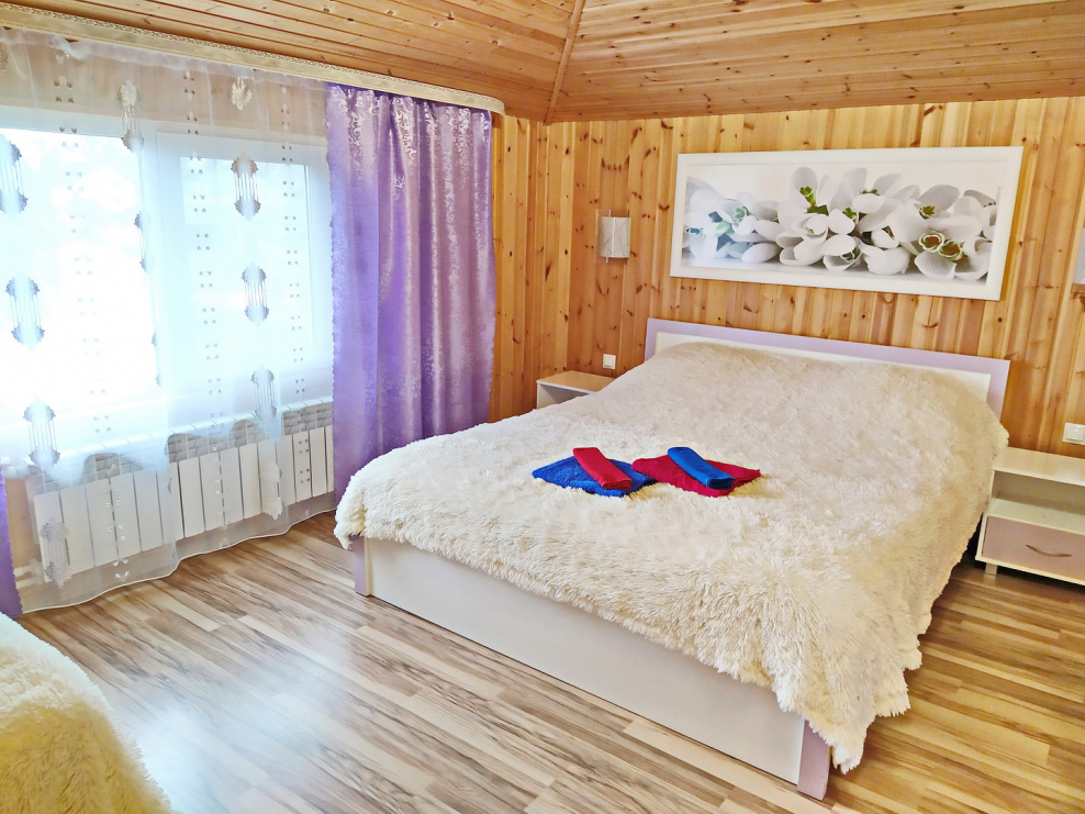 Уютные двухэтажные кровати