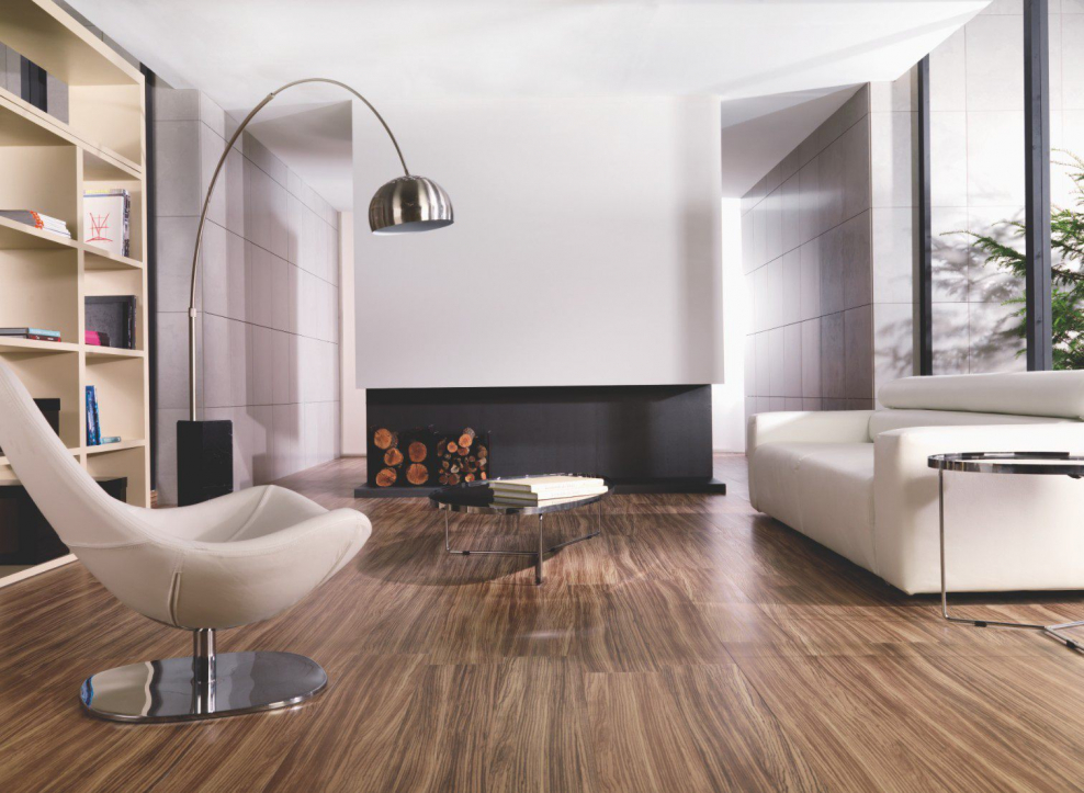 Ламинат глянец в гостиной