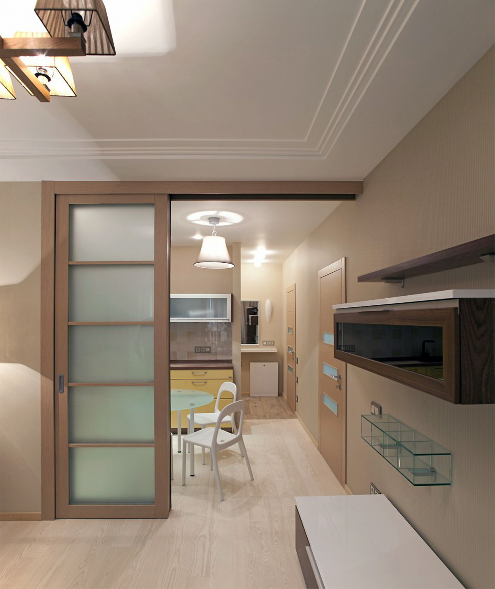 Прихожая гостиная в одной комнате