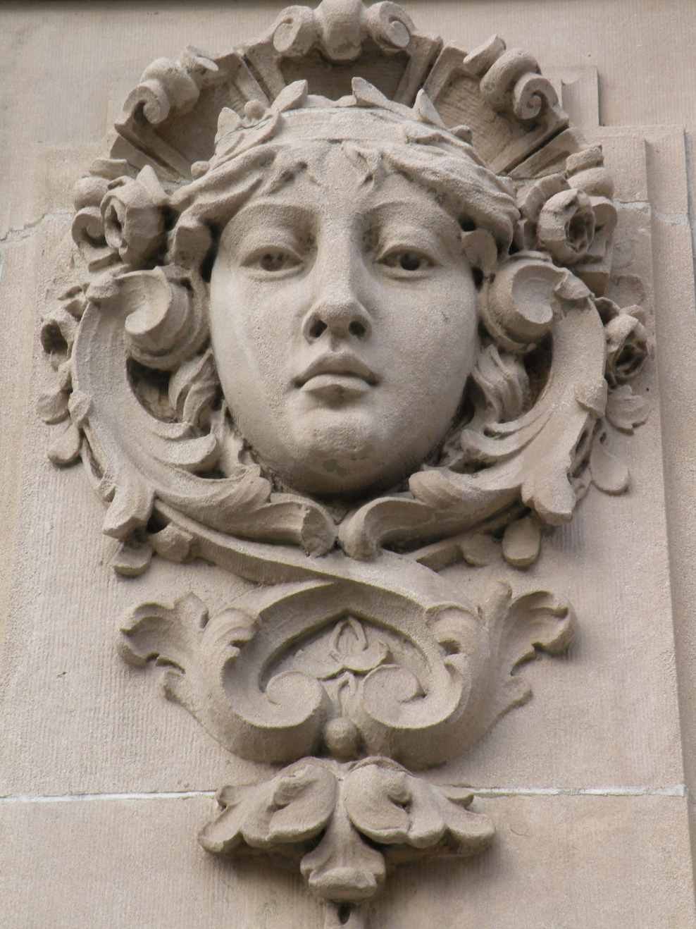 Маскарон скульптура