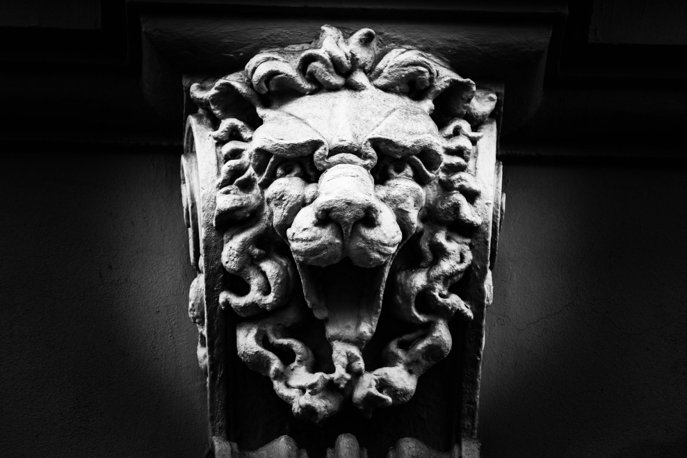 Маскарон Фемида Барокко