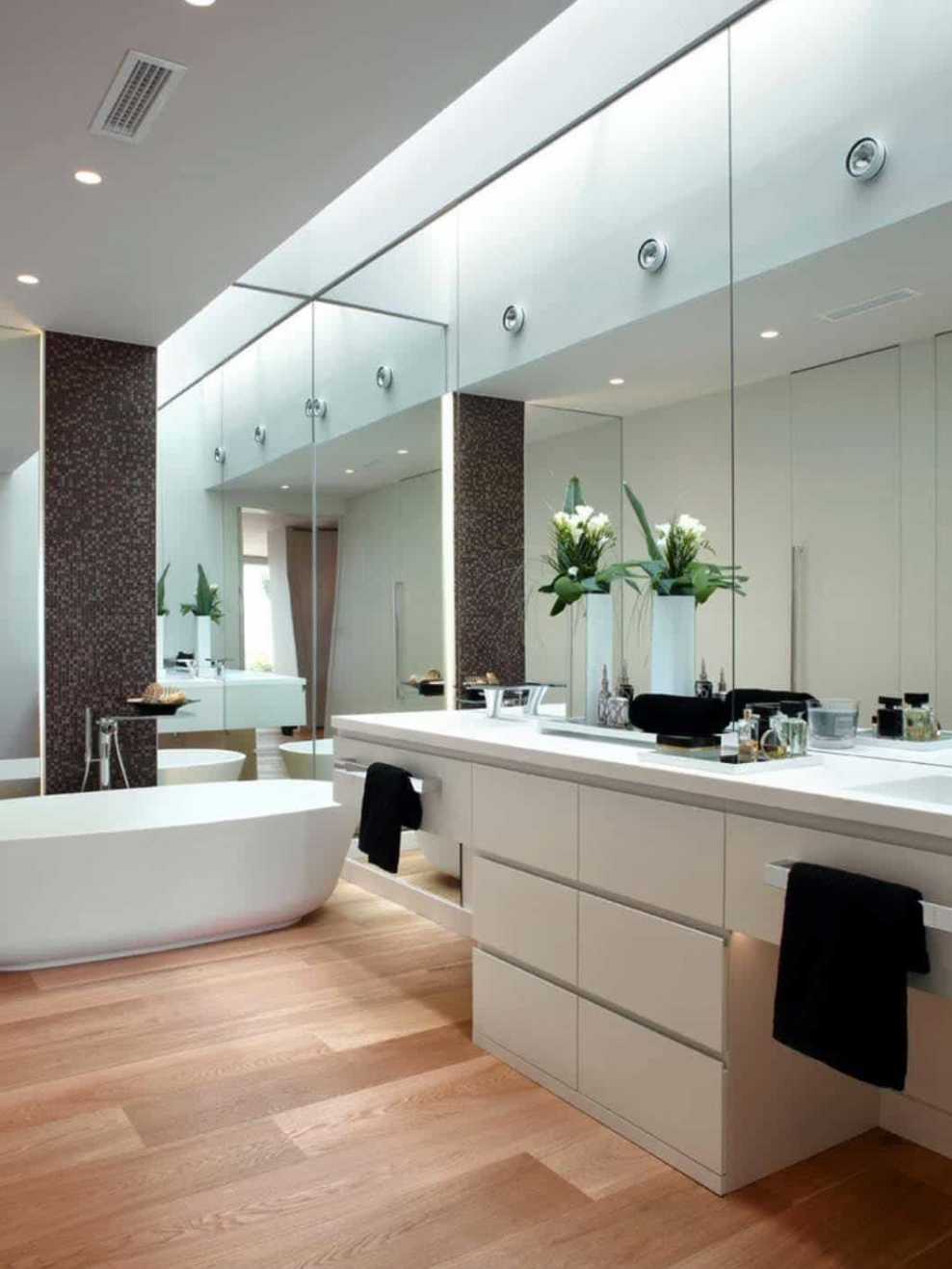 Ванаяв стиле Контемпорари