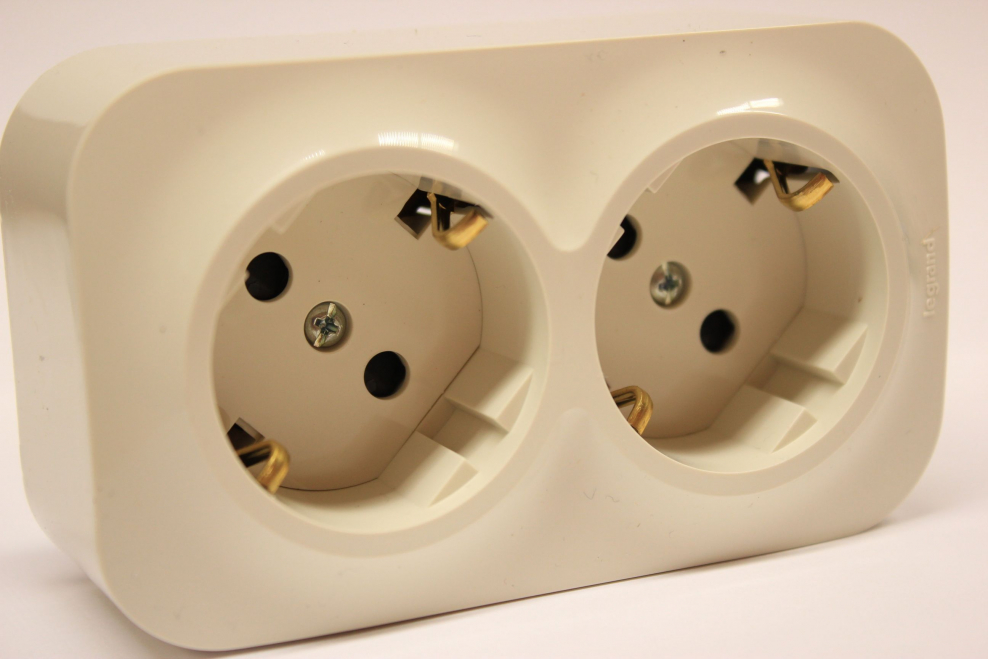 Legrand Quteo розетка