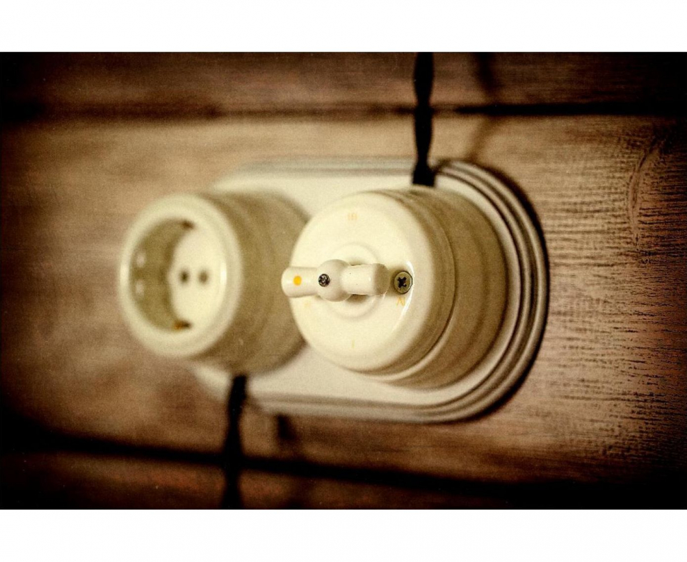 Выключатель с керамикой внутри