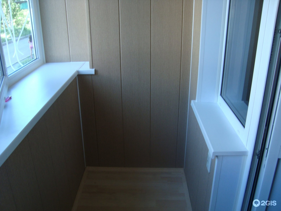 Балкон без внутренней отделки