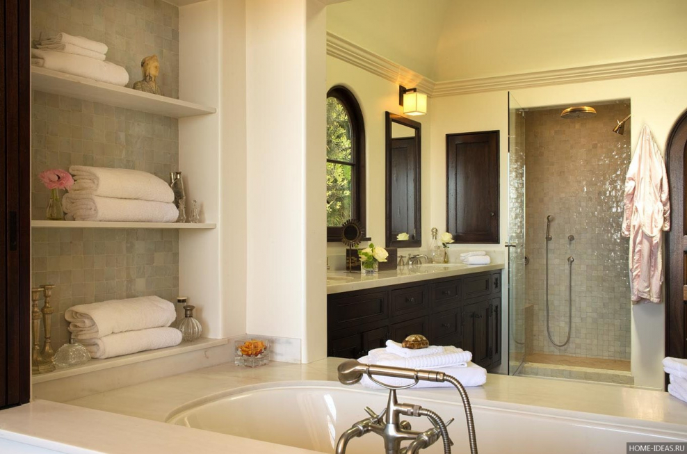 Зеркало в ванную в викторианском стиле