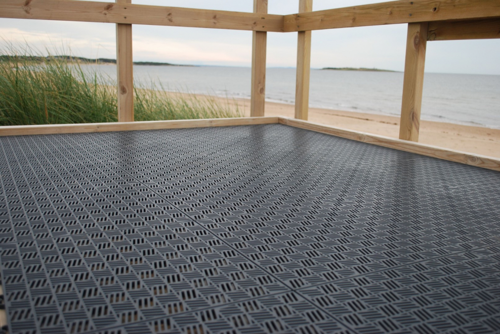 Пол на террасе