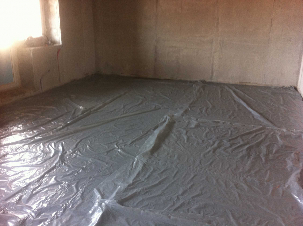 Пленка для стяжки пола