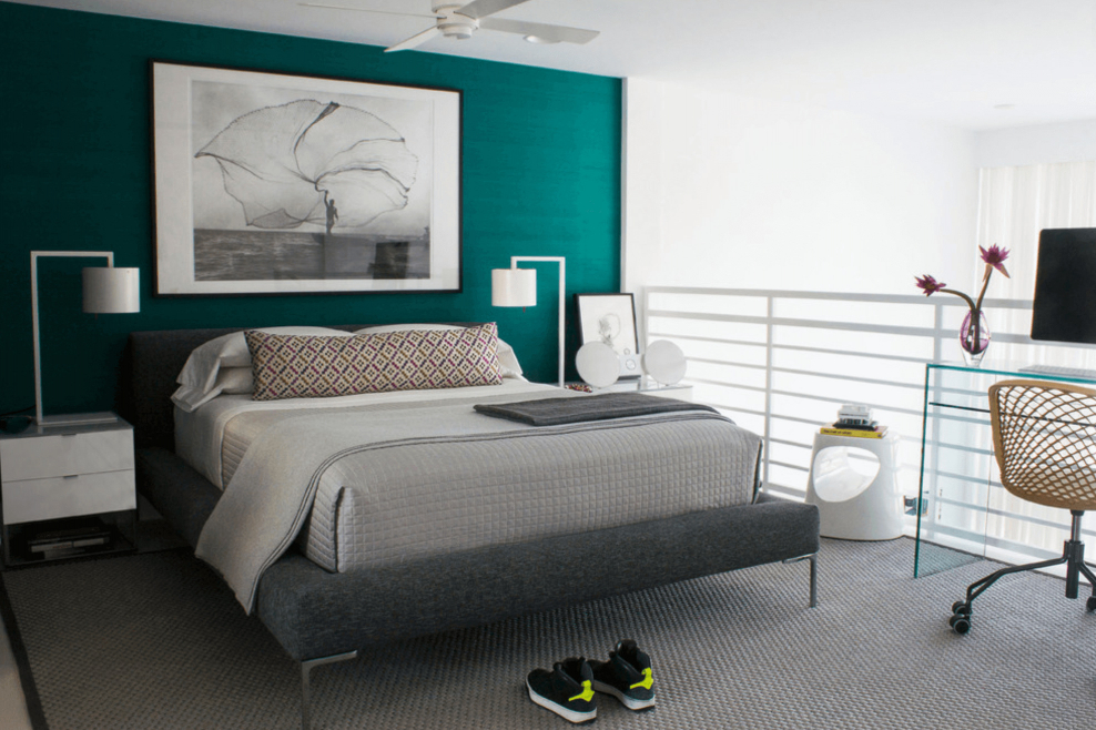 Комната в серо зеленых тонах