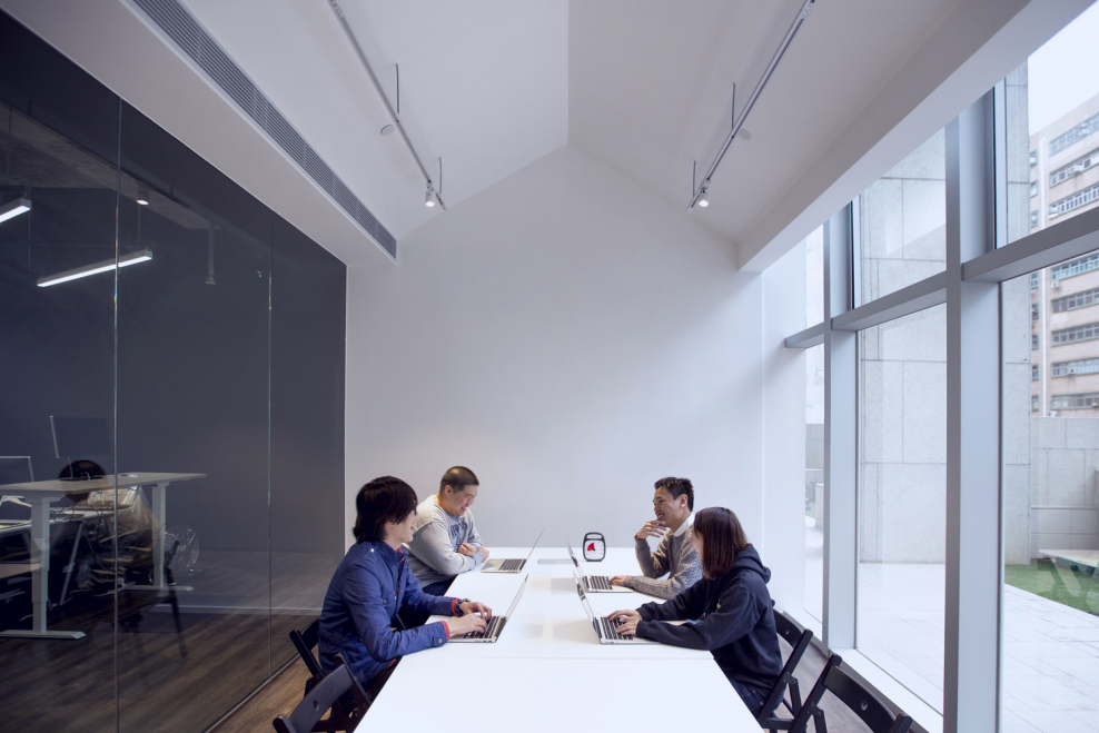 Входная зона в школе