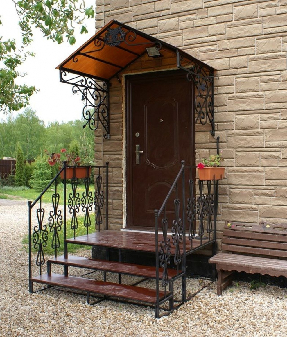 Наружные лестницы для крыльца