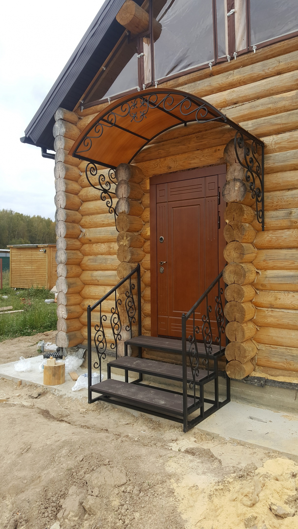 Входная лестница кованная