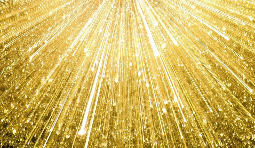 Золотистый фон