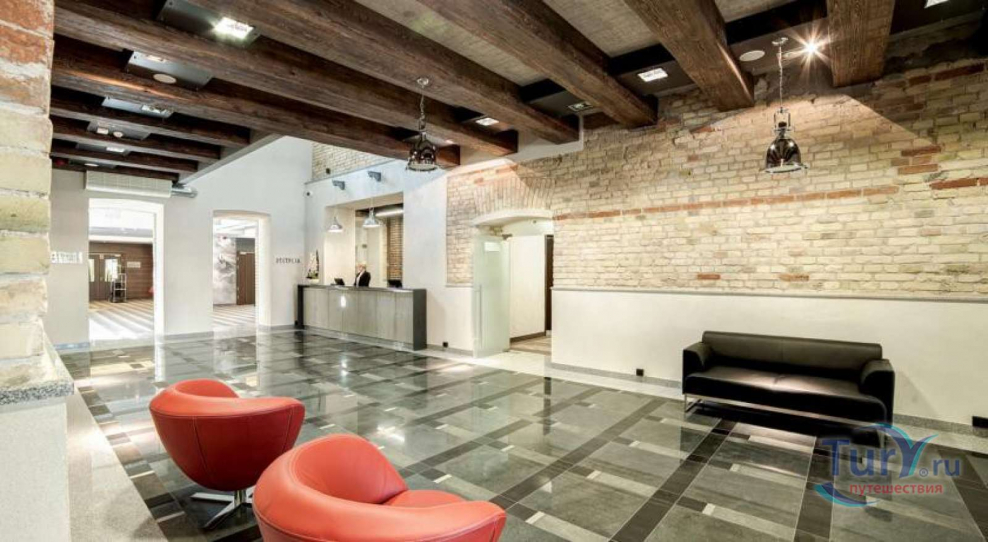 Вестибюль в стиле лофт