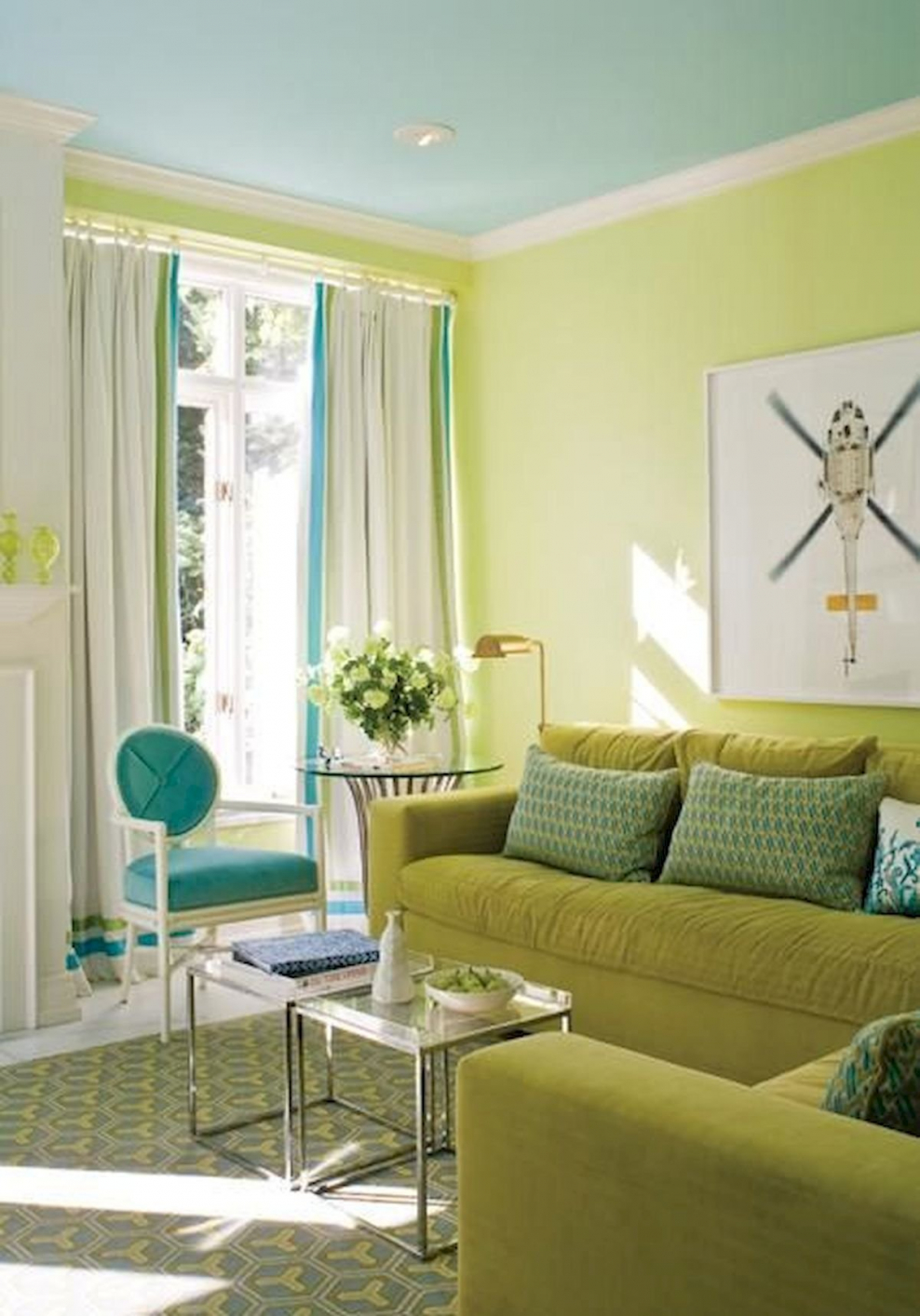 Гостиная в зеленых тонах
