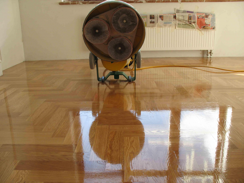 Циклеватель для пола