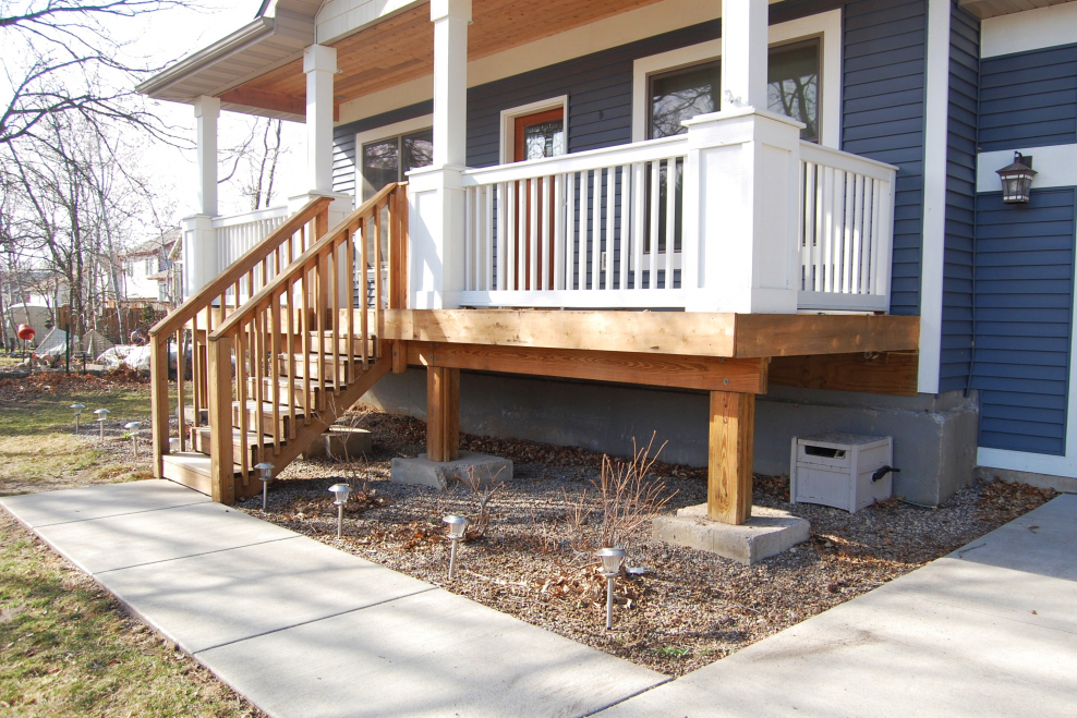 Лестница на крыльцо