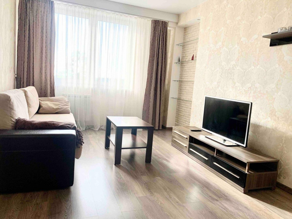 Комната в двухкомнатной квартире