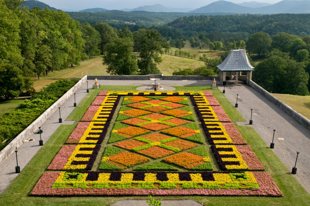 Круглый цветник