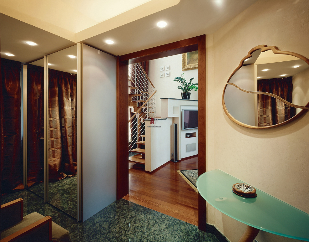 Коридорчик между комнатами