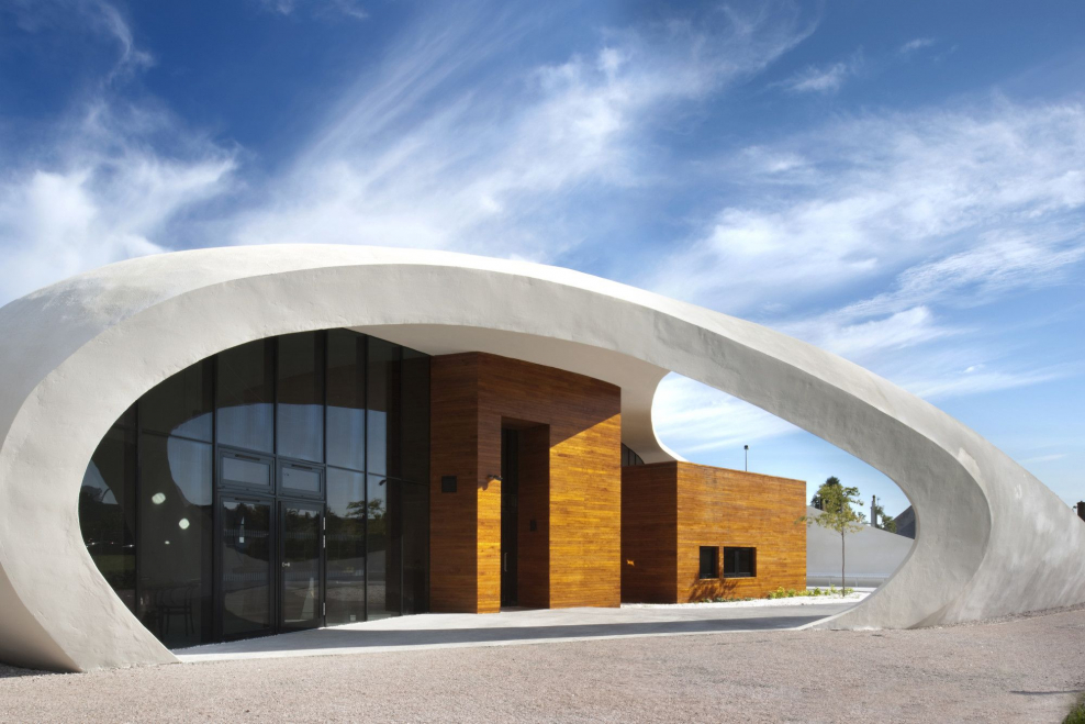 Криволинейный Модерн архитектура