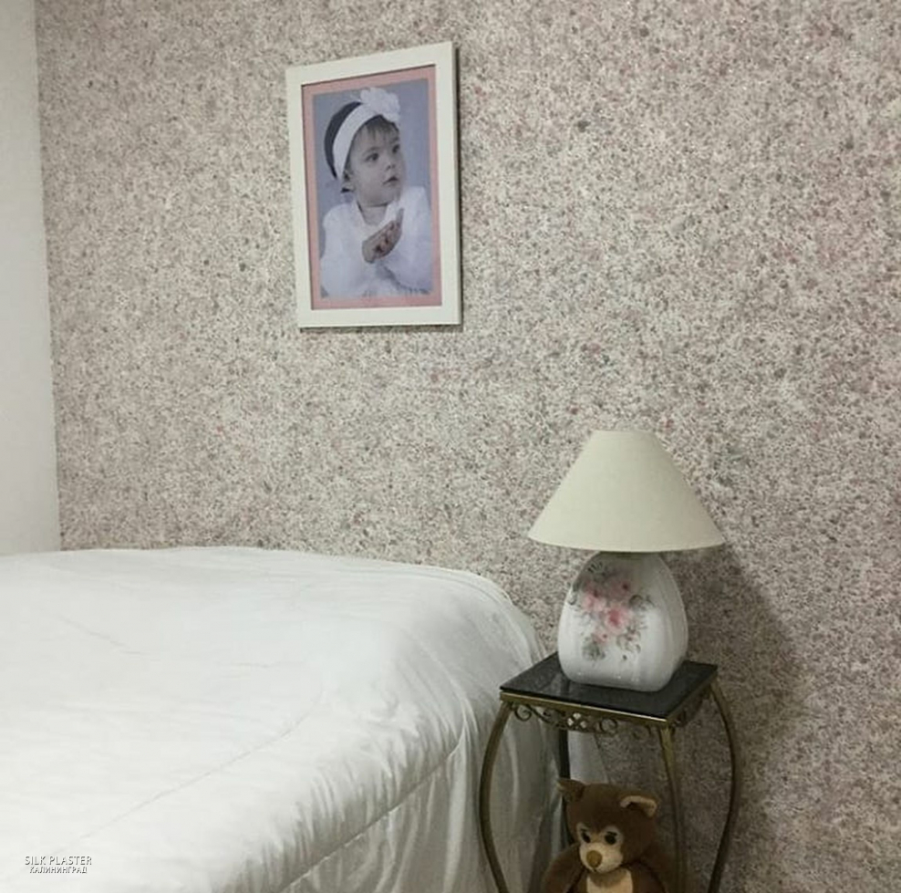 Черная декоративная штукатурка в интерьере