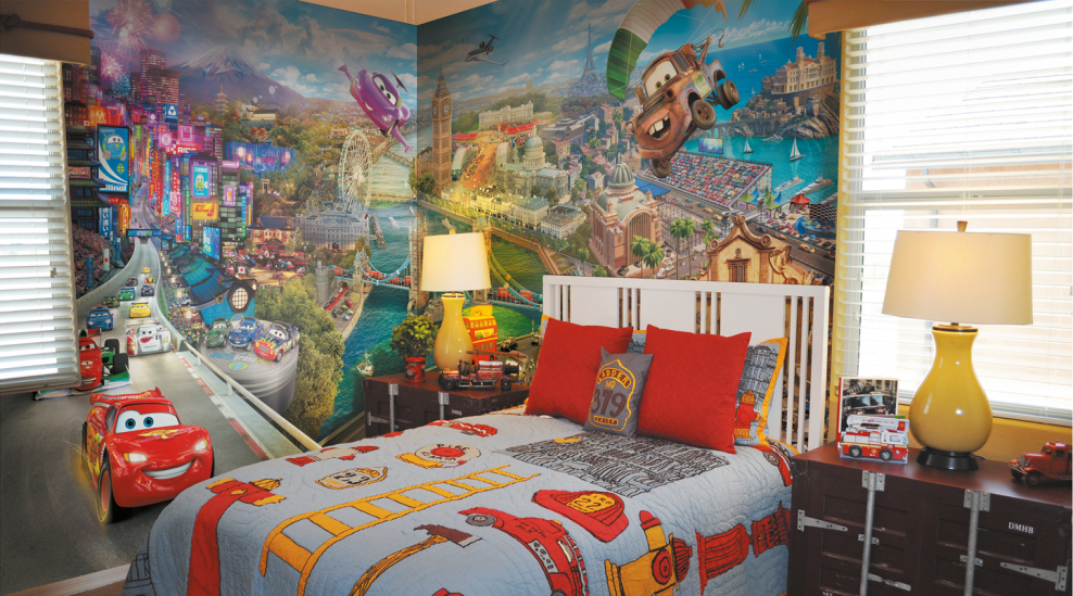 Обои Тачки в детской интерьере детской